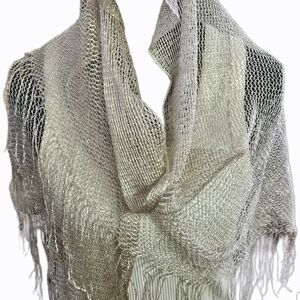 VTG 1970s Symphony Design Tinsel Fringe Metalic Silver Mesh Shawl